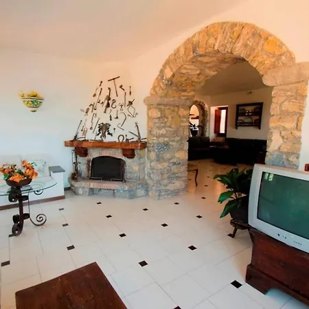 Termini-sant'agata Sleeps 17 Pool Wifi Villa *