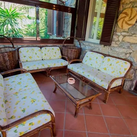 Villa Termini-sant'agata Sleeps 17 Pool Wifi Termini