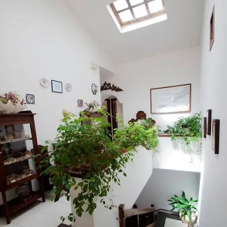 Termini-sant'agata Sleeps 17 Pool Wifi Villa Termini